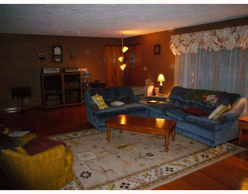 219 North Pike Road Sarver, PA 16055 - Photo 3 of 18 Living Room.