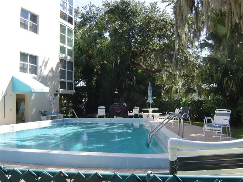 275 Date Palm Road Vero Beach, FL 32963 - Photo 13 of 19 Gallery Image 13