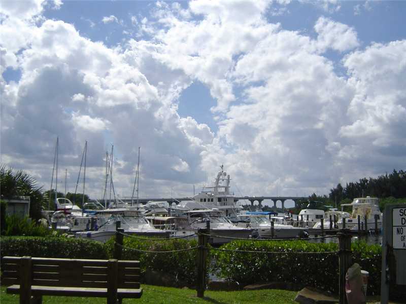 275 Date Palm Road Vero Beach, FL 32963 - Photo 18 of 19 Gallery Image 18