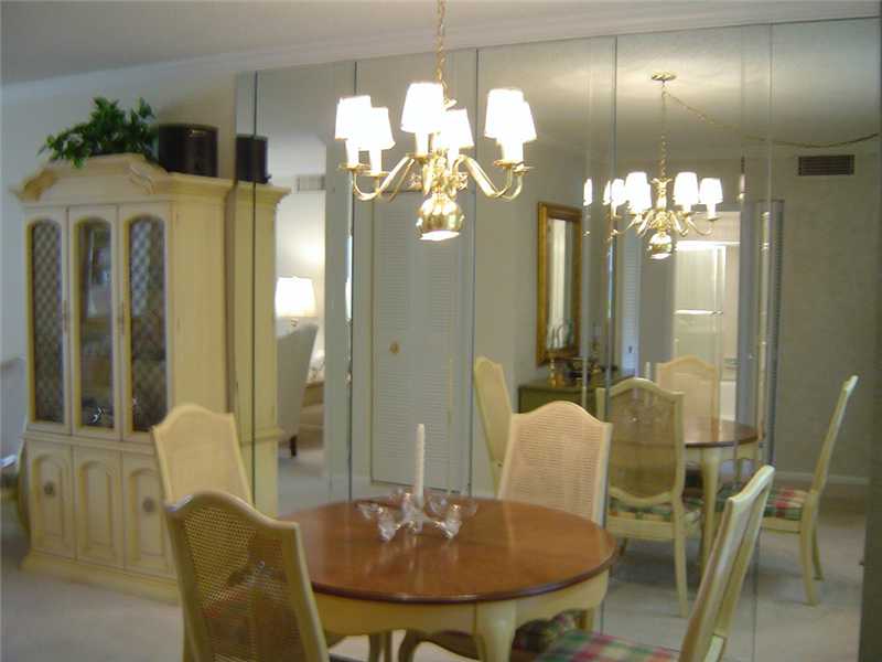 275 Date Palm Road Vero Beach, FL 32963 - Photo 4 of 19 Gallery Image 4