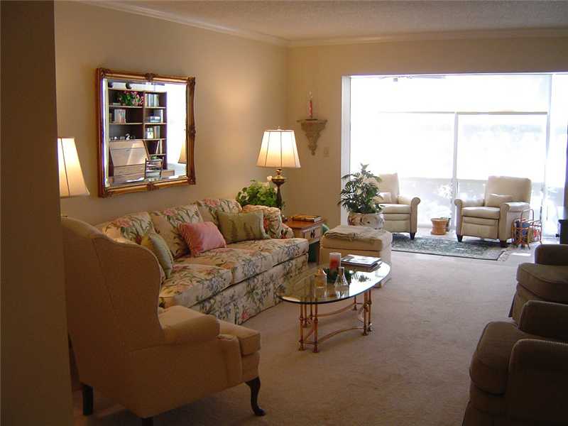 275 Date Palm Road Vero Beach, FL 32963 - Photo 5 of 19 Gallery Image 5