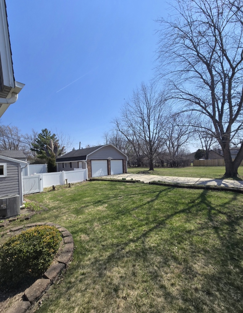 901 Sunrise Road Addison, IL 60101 - Photo 17 of 18