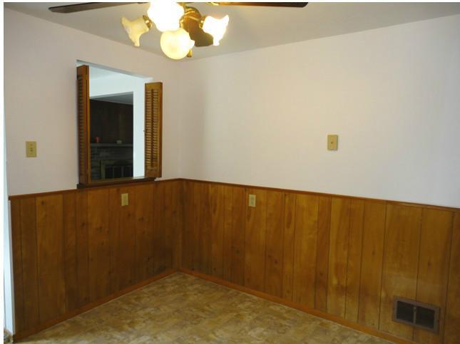3917 Anderson Road Gibsonia, PA 15044 - Photo 4 of 25 Kitchen.