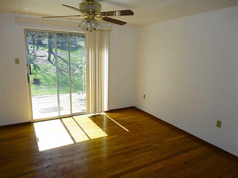 3917 Anderson Road Gibsonia, PA 15044 - Photo 5 of 25 Dining Room.
