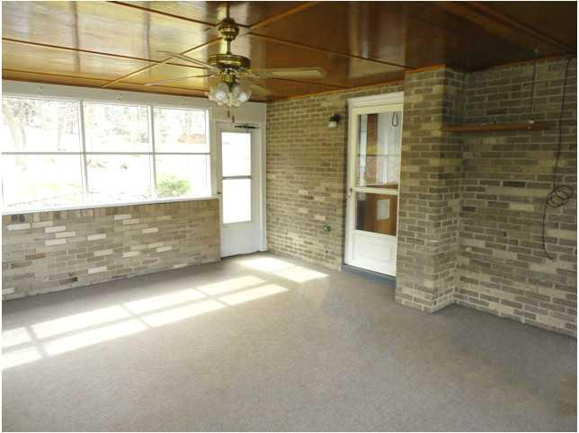 3917 Anderson Road Gibsonia, PA 15044 - Photo 9 of 25 Patio/Deck.