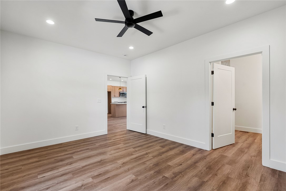 125 Cambridge Lane Pendleton, SC 29670 - Photo 11 of 22 This bright space features modern flooring, offering versatility and contemporary appeal.