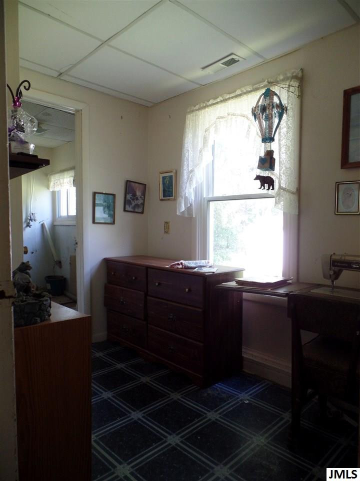 7401 South Jackson Road Jackson, MI 49201 - Photo 11 of 18 Photo 11