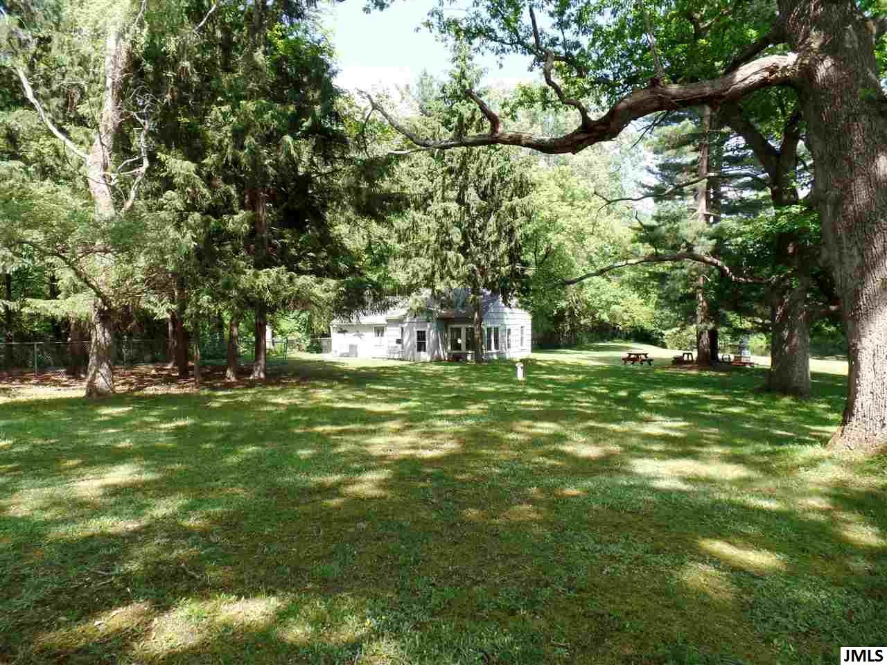 7401 South Jackson Road Jackson, MI 49201 - Photo 2 of 18 Photo 2