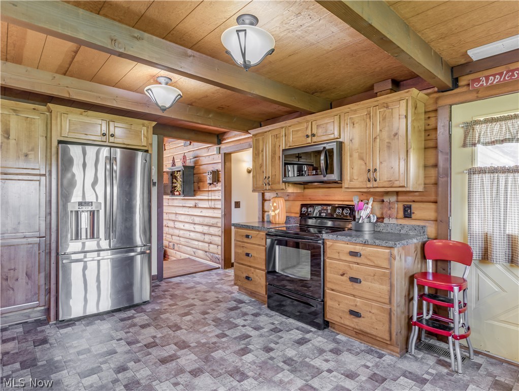 11520 Lair Road Northeast Alliance, OH 44601 - Photo 19 of 33 Appliances included.