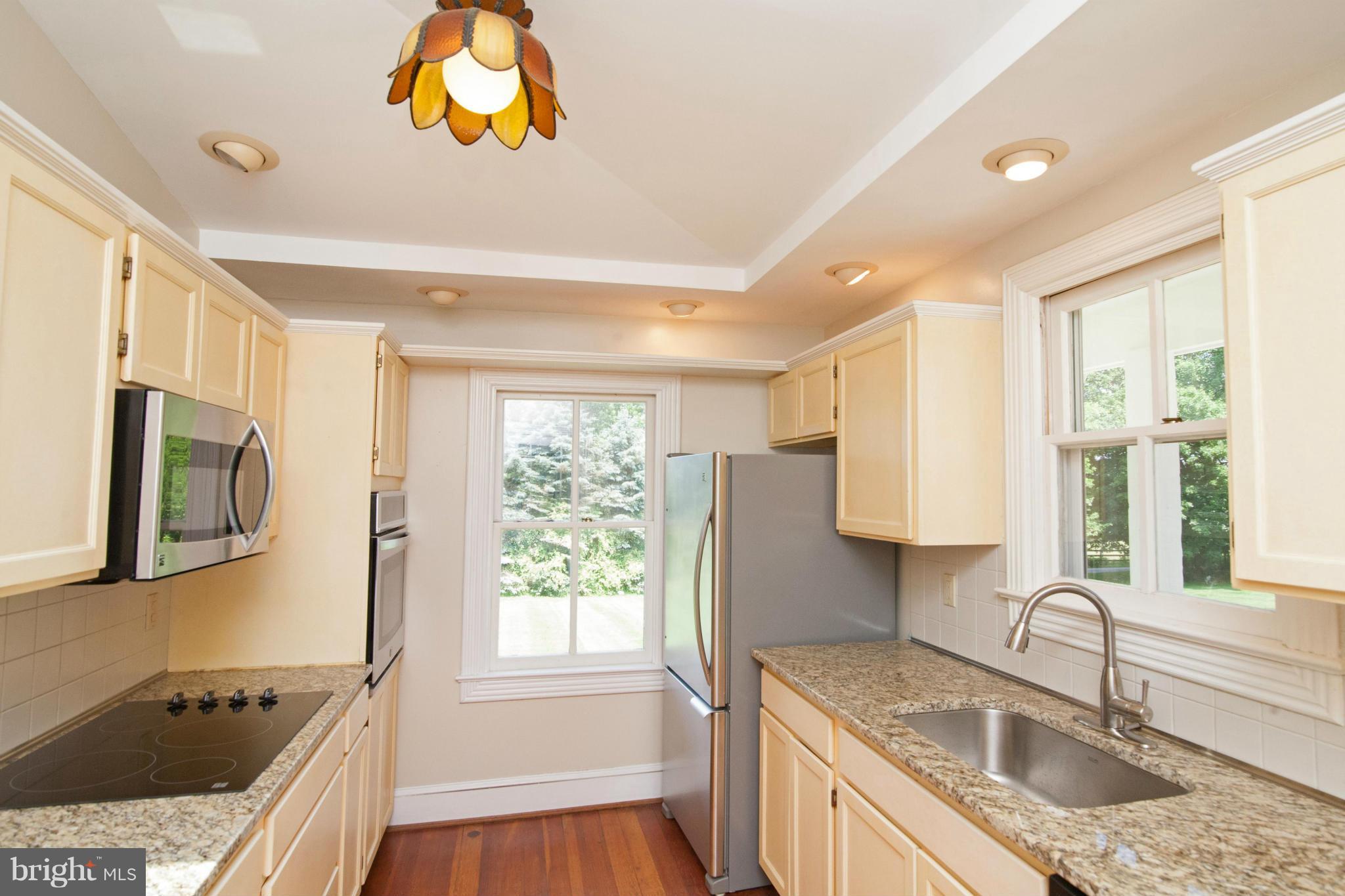 27213 Ridge Road Damascus, MD 20872 - Photo 13 of 29 Kitchen