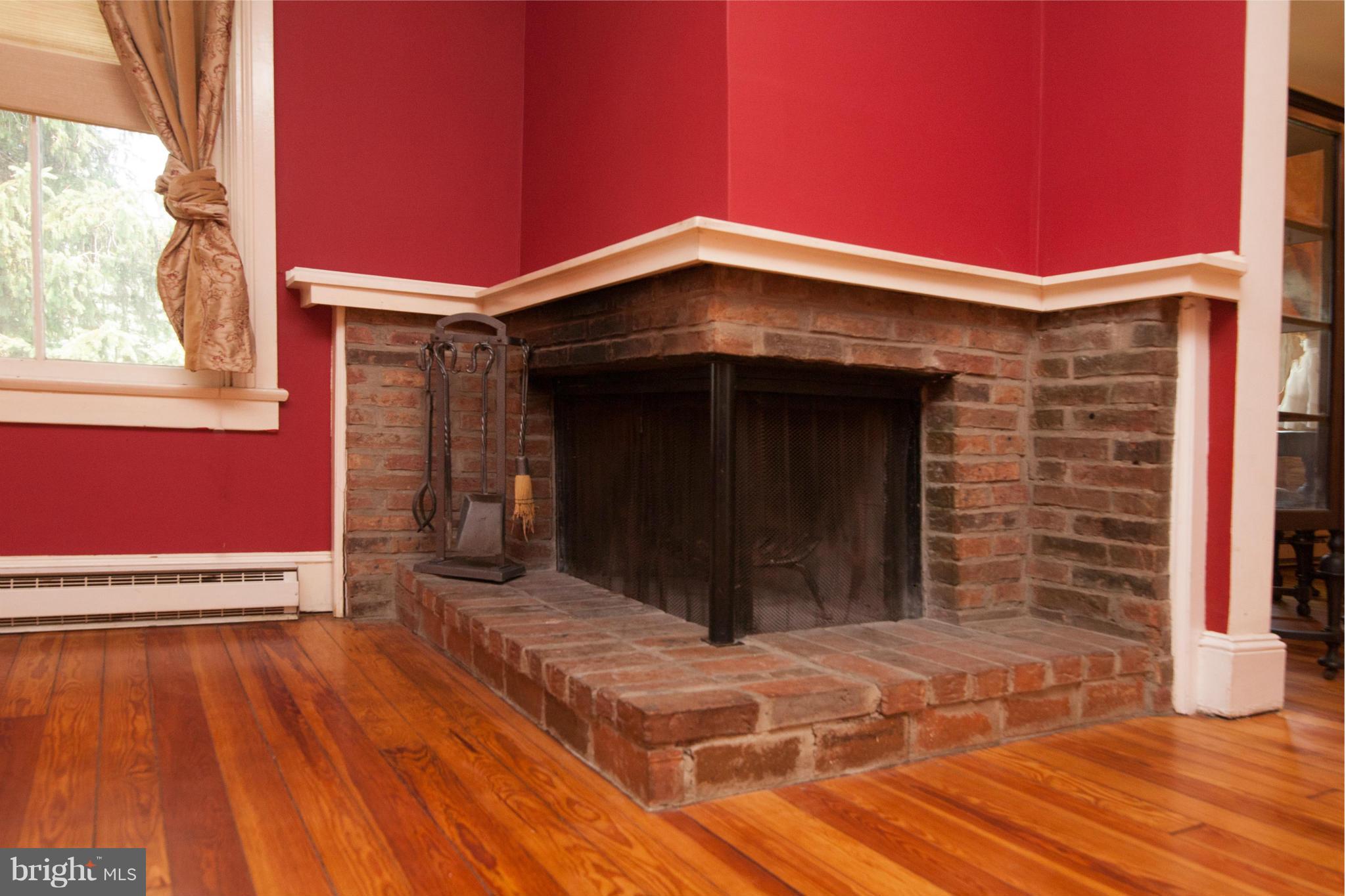 27213 Ridge Road Damascus, MD 20872 - Photo 15 of 29 Interior (General)