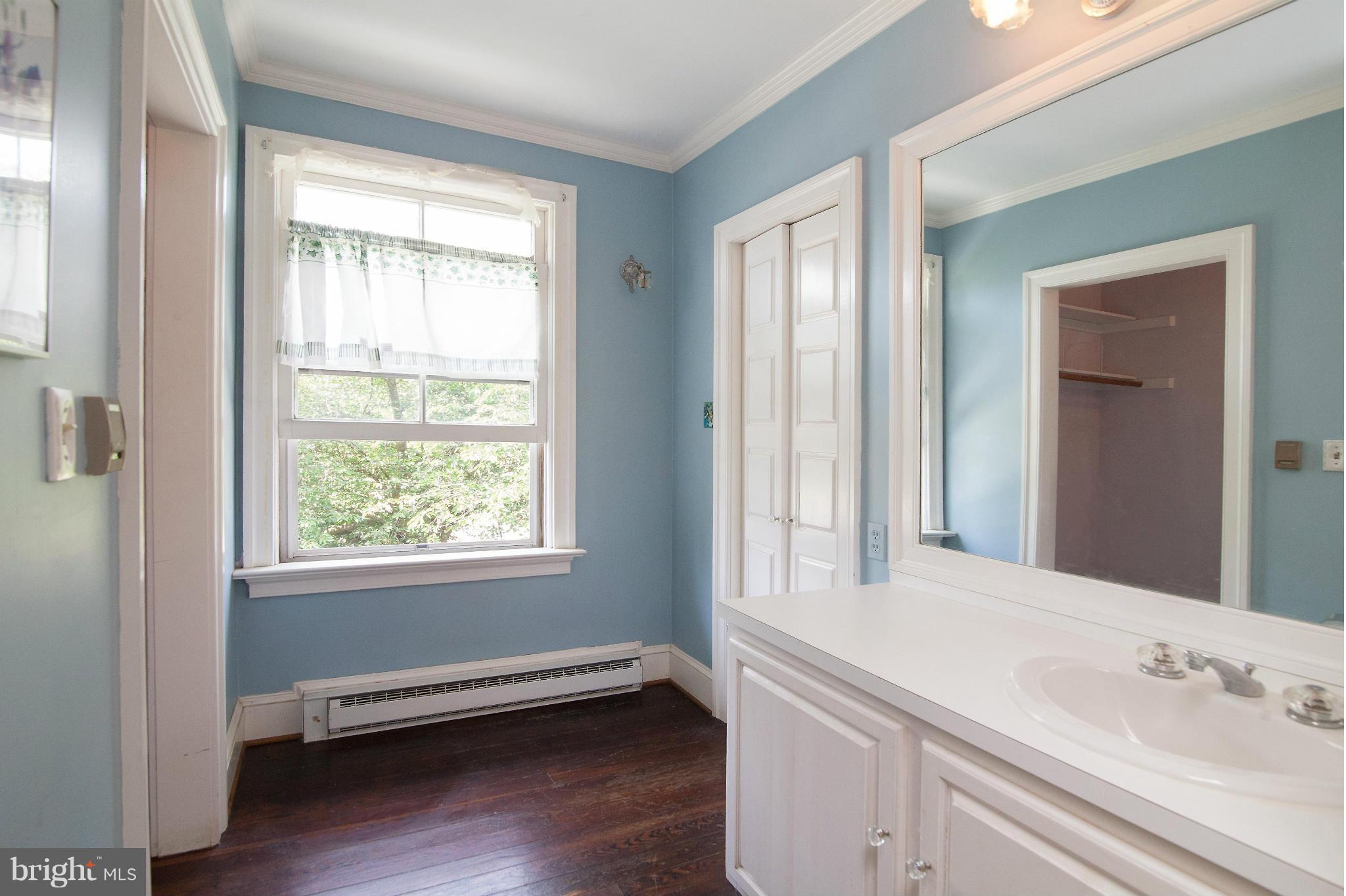 27213 Ridge Road Damascus, MD 20872 - Photo 20 of 29 Bath
