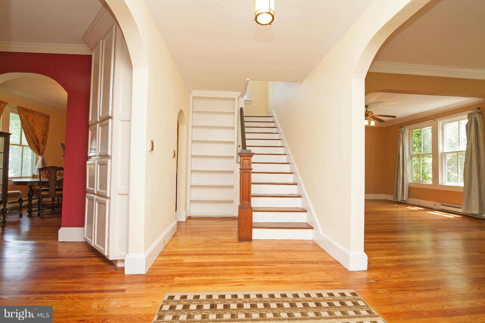 27213 Ridge Road Damascus, MD 20872 - Photo 6 of 29 Interior (General)