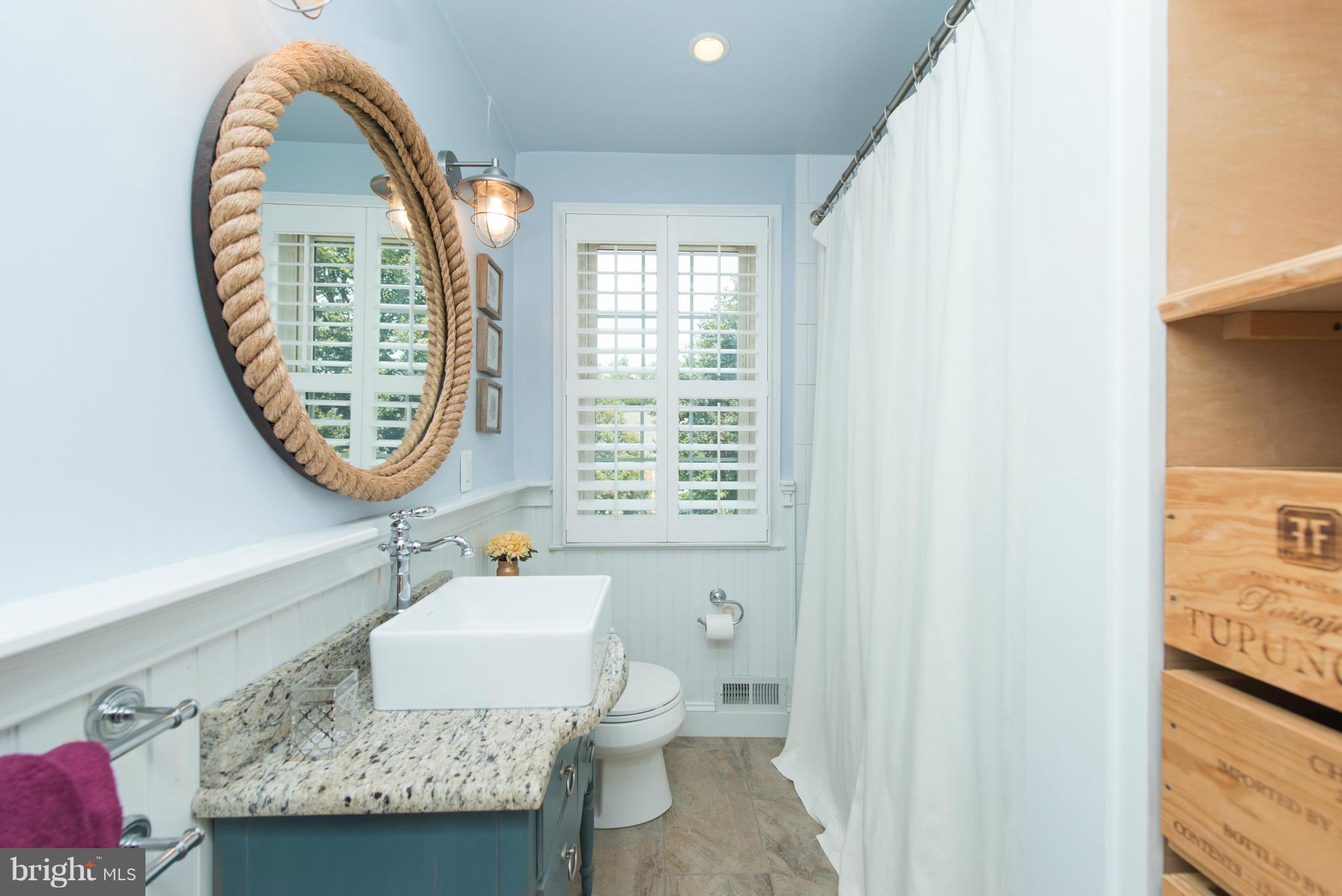 325 Overbrook Road Baltimore, MD 21212 - Photo 16 of 26 Bath