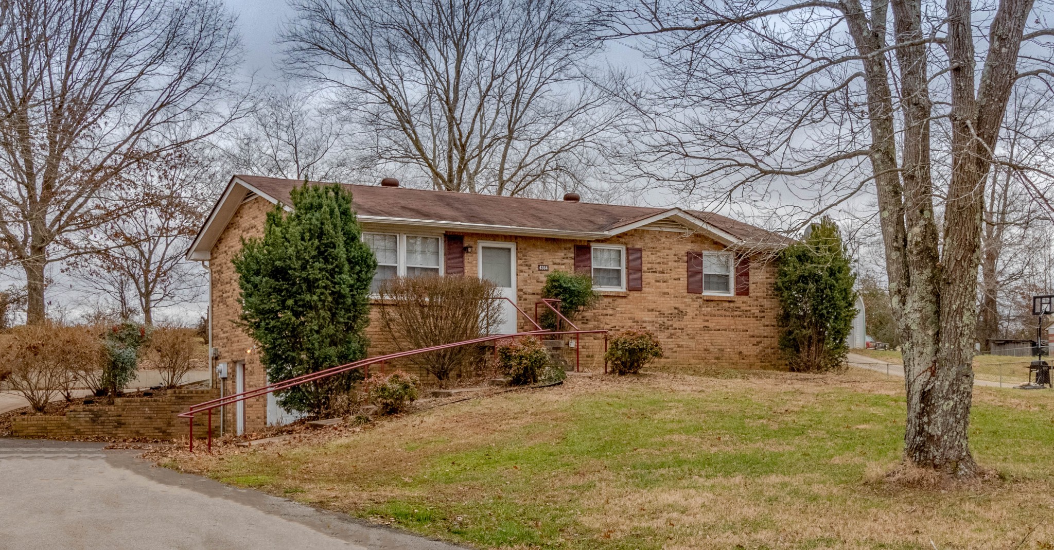 4364 Dover Road Woodlawn, TN 37191 - Photo 1 of 29 Gallery Image 1