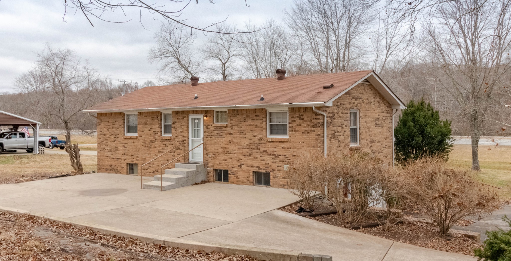 4364 Dover Road Woodlawn, TN 37191 - Photo 12 of 29 Gallery Image 12