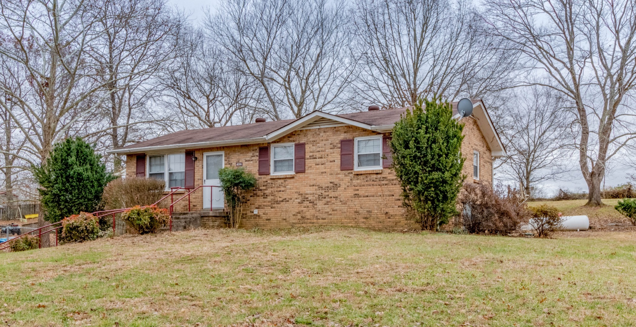 4364 Dover Road Woodlawn, TN 37191 - Photo 5 of 29 Gallery Image 5