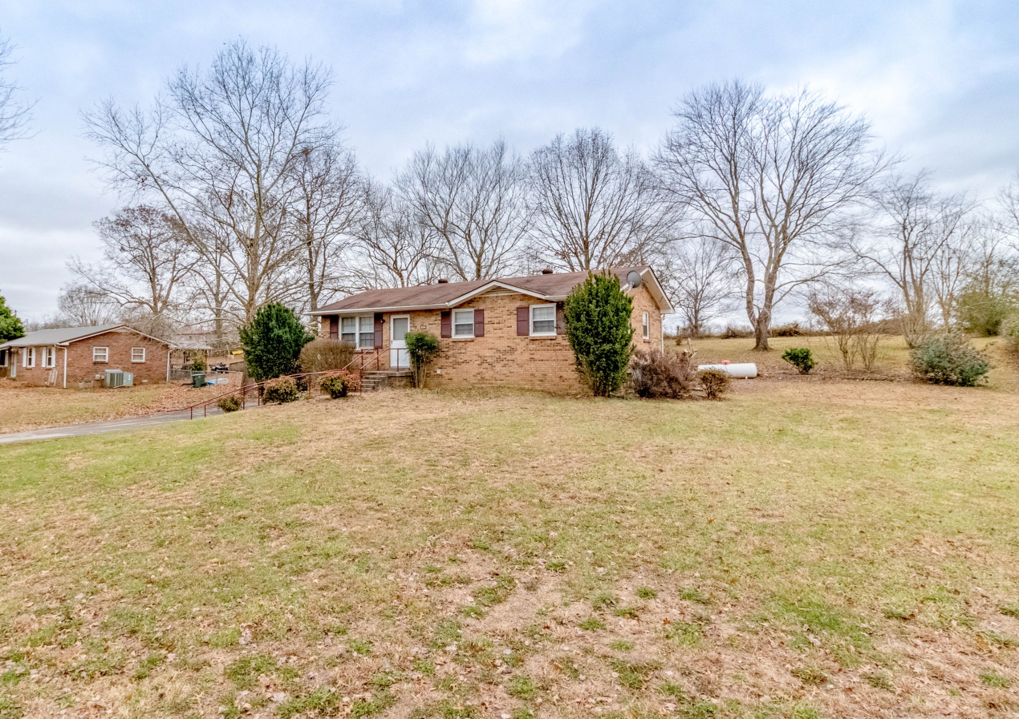 4364 Dover Road Woodlawn, TN 37191 - Photo 6 of 29 Gallery Image 6