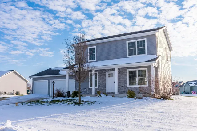 $334,900 | 12850 Kingfish Court, Middlebury, IN 46540