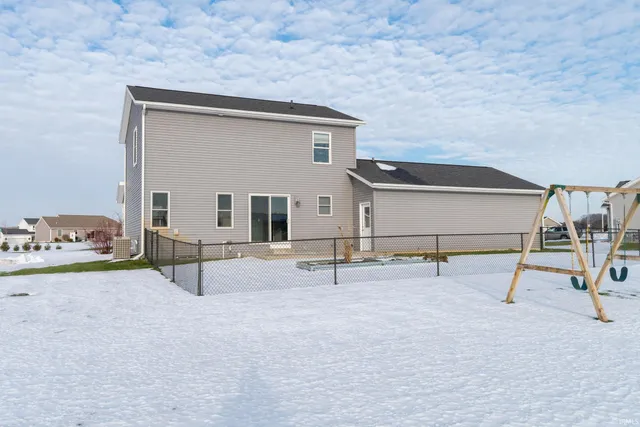 $334,900 | 12850 Kingfish Court, Middlebury, IN 46540