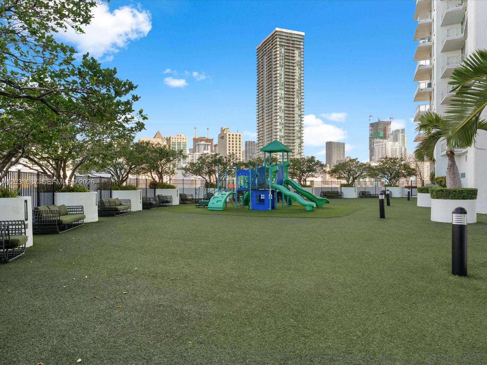 90 Southwest 3rd Street, Unit 2015 Miami, FL 33130 - Photo 61 of 70