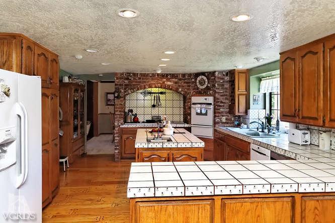 152 Highland Road Simi Valley, CA 93065 - Photo 5 of 61 Additional Photo
