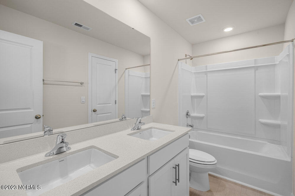 1018 Middlecrest Drive Rocky Mount, NC 27804 - Photo 24 of 38 Bathroom