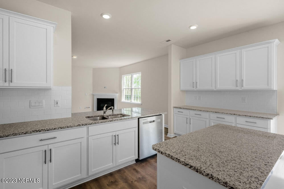 1018 Middlecrest Drive Rocky Mount, NC 27804 - Photo 8 of 38 kitchen
