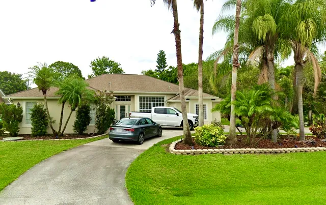 $524,900 | 1443 Southeast Proctor Lane, Port St. Lucie, FL 34983