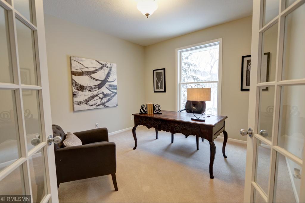 17244 Acorn Ridge Eden Prairie, MN 55347 - Photo 14 of 33