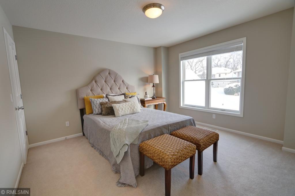 17244 Acorn Ridge Eden Prairie, MN 55347 - Photo 27 of 33