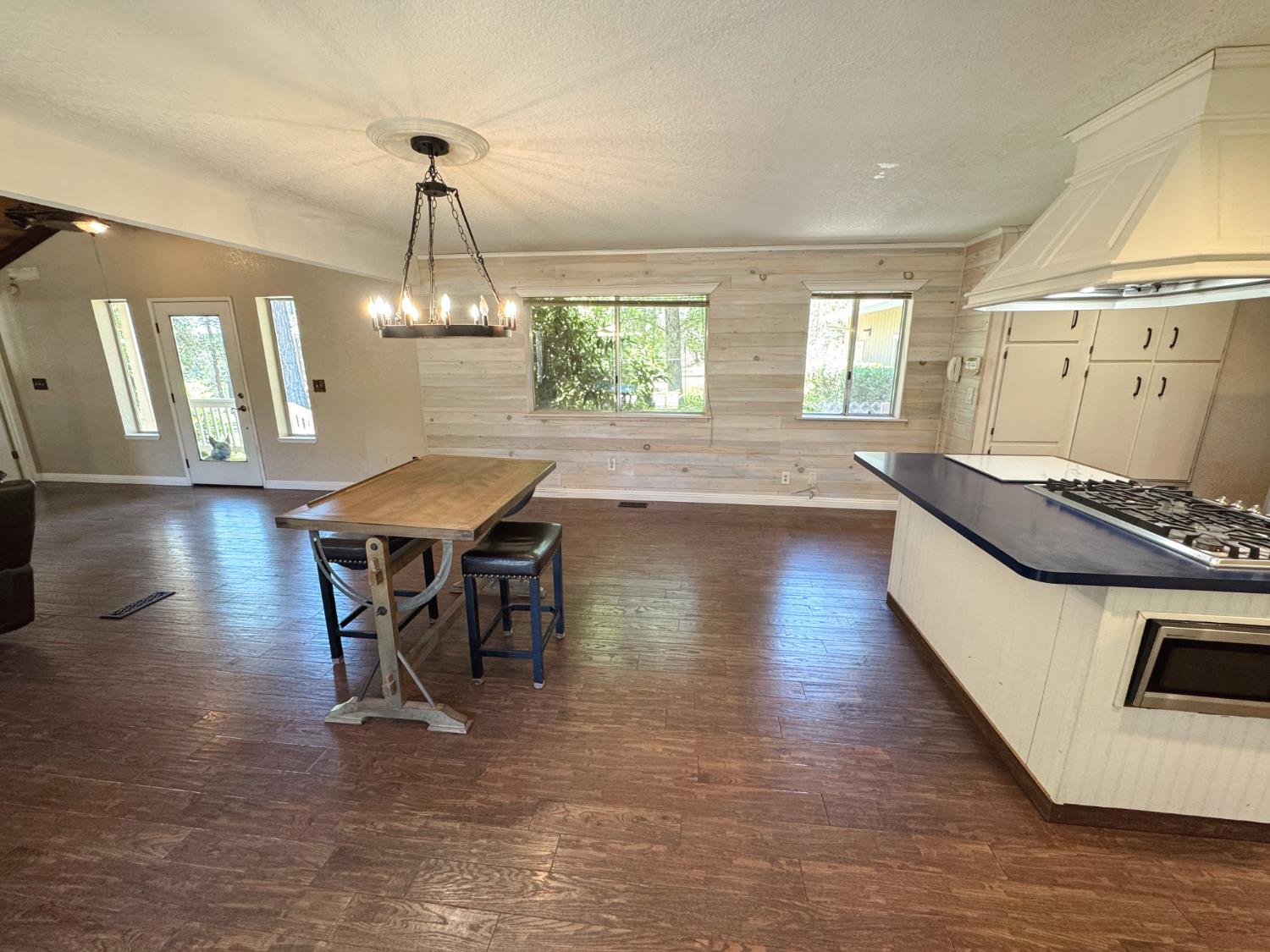 6425 Quartz Mine Road Mountain Ranch, CA 95246 - Photo 16 of 70