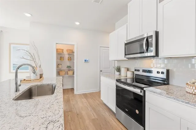 $2,450 | 971 Sutherland Lane, Lawrenceville, GA 30043