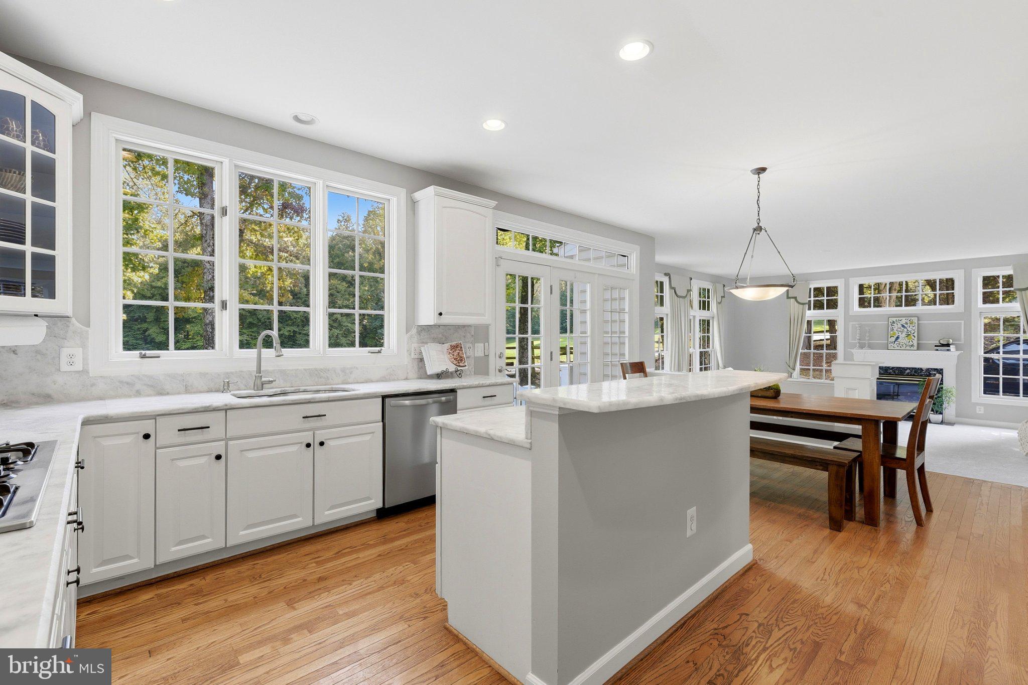124 Seahawk Lane Edgewater, MD 21037 - Photo 10 of 68 Gourmet Kitchen