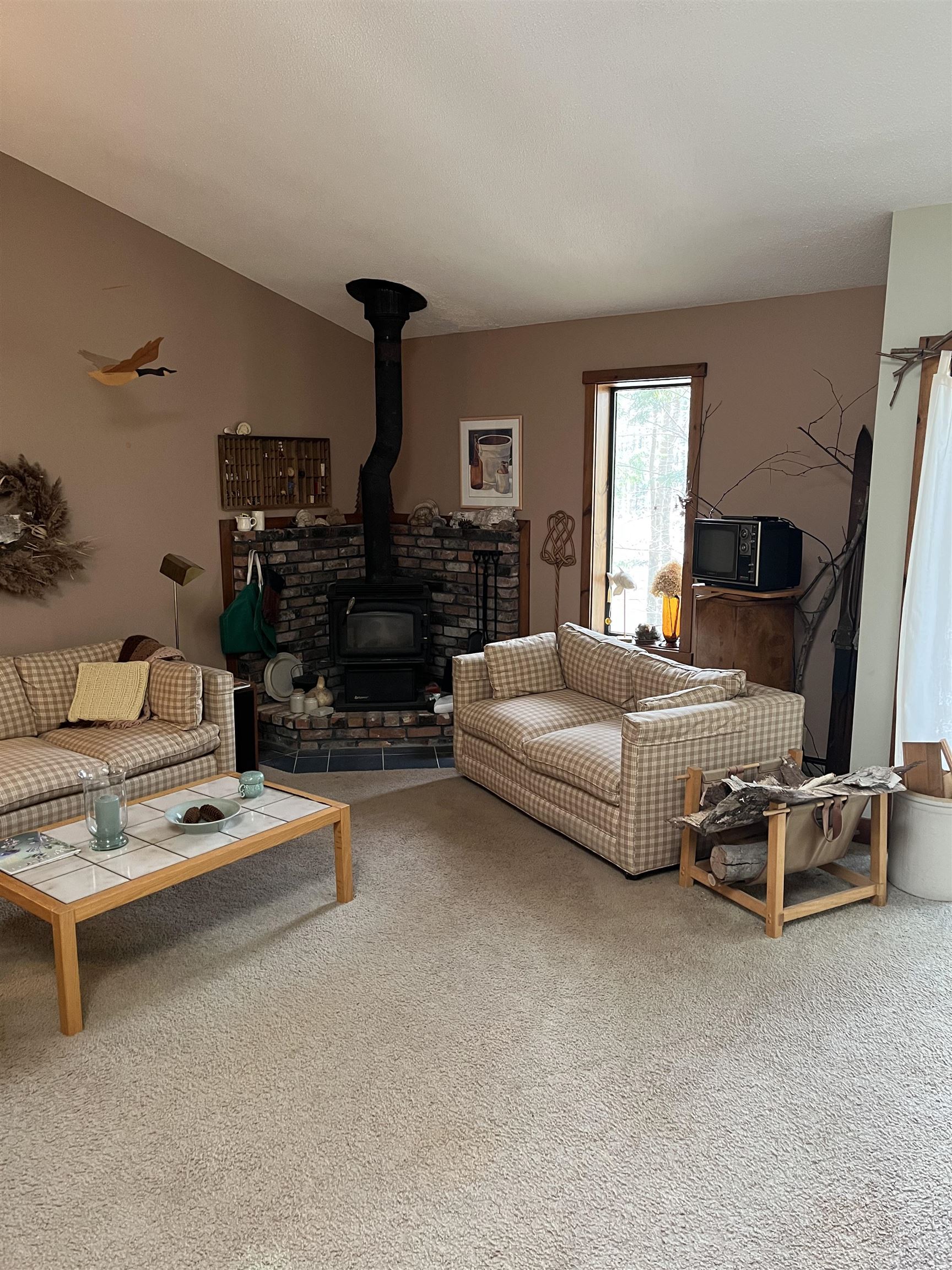 1299 Quechee Main Street, Unit 1B Hartford, VT 05059 - Photo 4 of 18