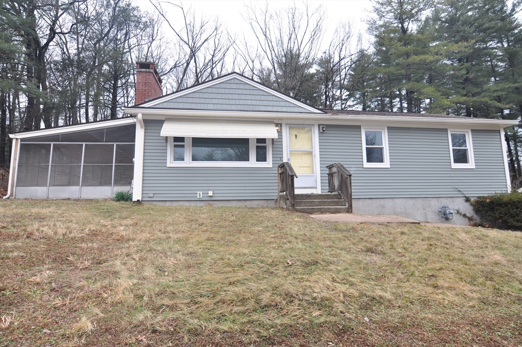 149 Shaker Road Westfield, MA 01085 - Photo 1 of 27 Gallery Image 1