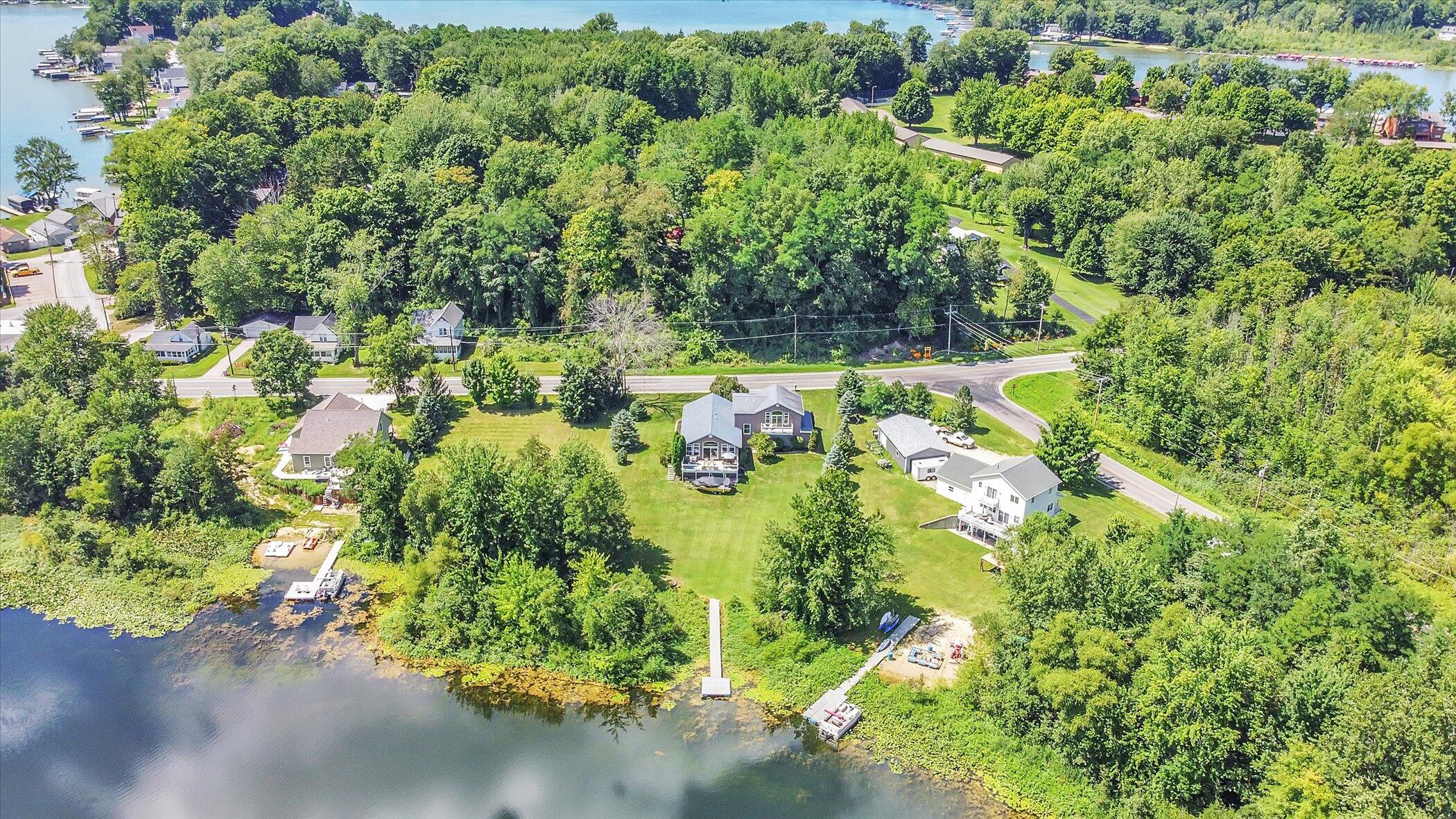 5475 North Watervliet Road Watervliet, MI 49098 - Photo 50 of 58 64-5475-N-Watervliet-Rd-WindowStill-Real