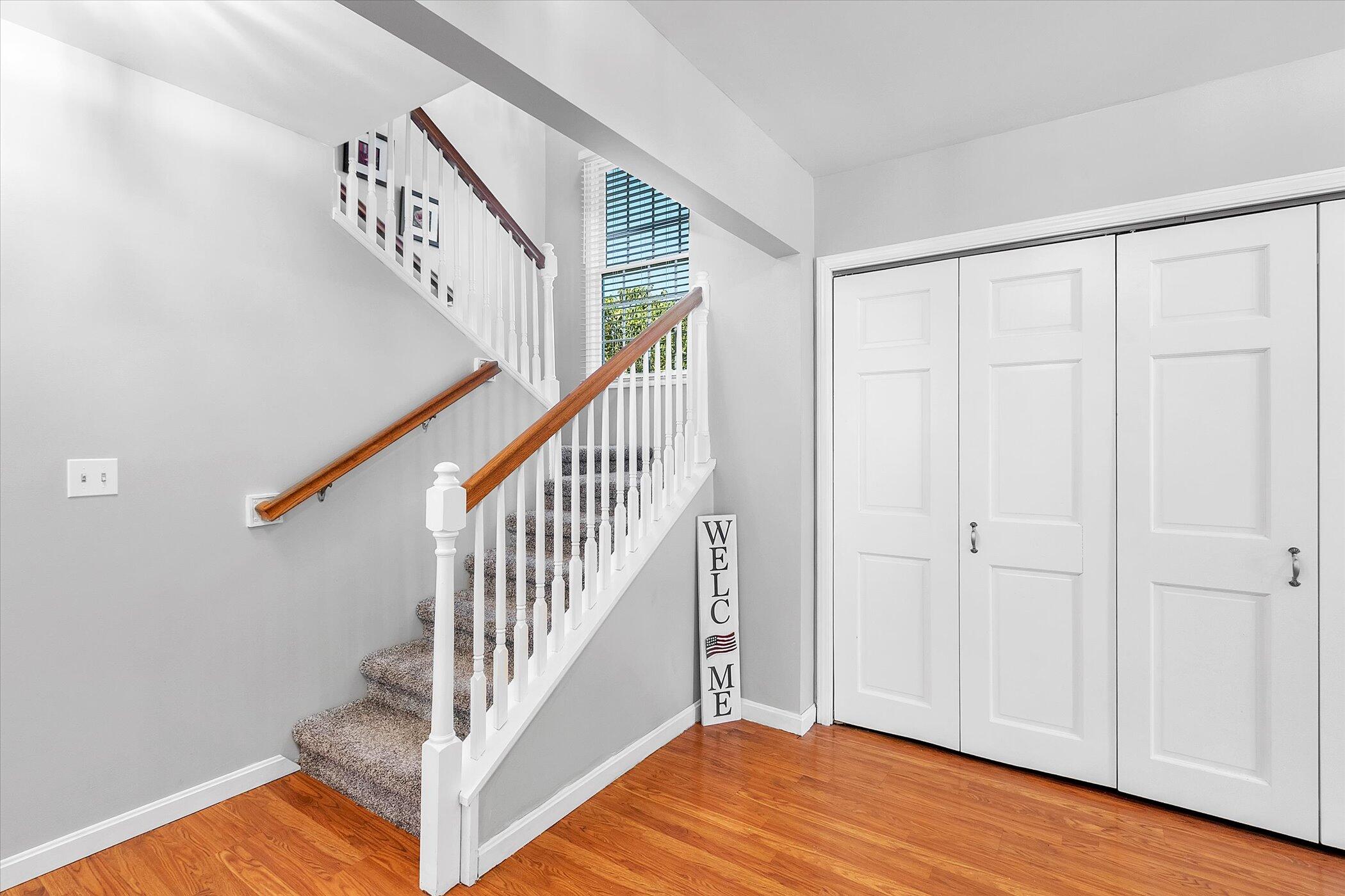 5475 North Watervliet Road Watervliet, MI 49098 - Photo 7 of 58 09-5475-N-Watervliet-Rd-WindowStill-Real