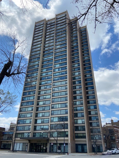 1850 North Clark Street, Unit 602 Chicago, IL 60614 - Photo 1 of 7