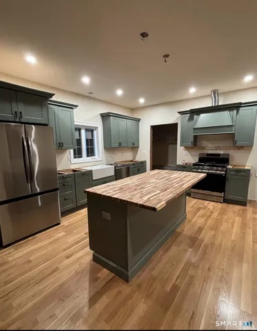 $799,900 | 31 Joseph Lane, Colchester, CT 06415