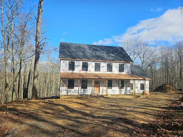 $799,900 | 31 Joseph Lane, Colchester, CT 06415