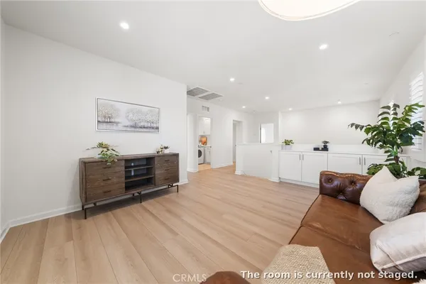 $2,580,000 | 246 Canterbury, Irvine, CA 92618