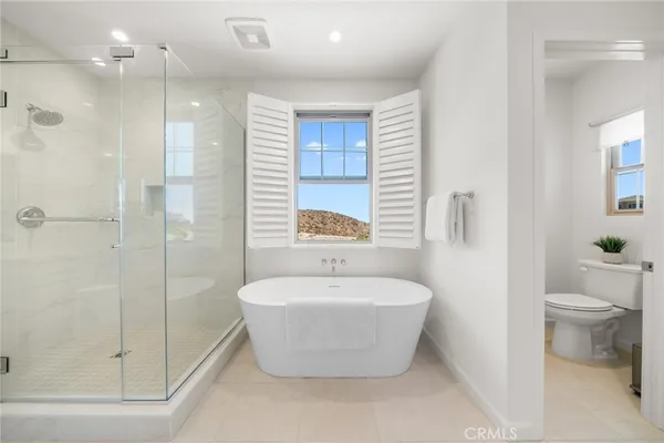 $2,580,000 | 246 Canterbury, Irvine, CA 92618