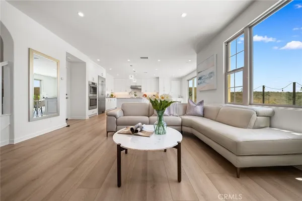$2,580,000 | 246 Canterbury, Irvine, CA 92618