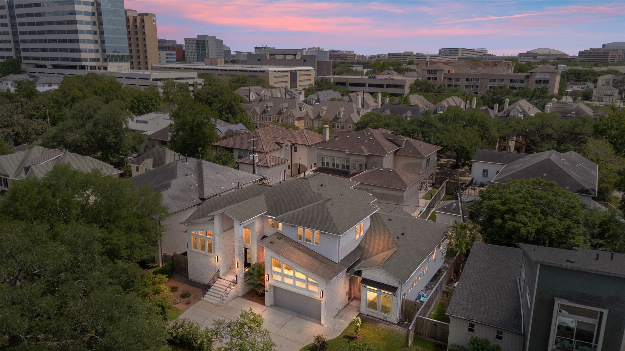 2215 MacArthur Street Houston, TX 77030 - Photo 29 of 33 an aerial view of a city with lots of residential buildings