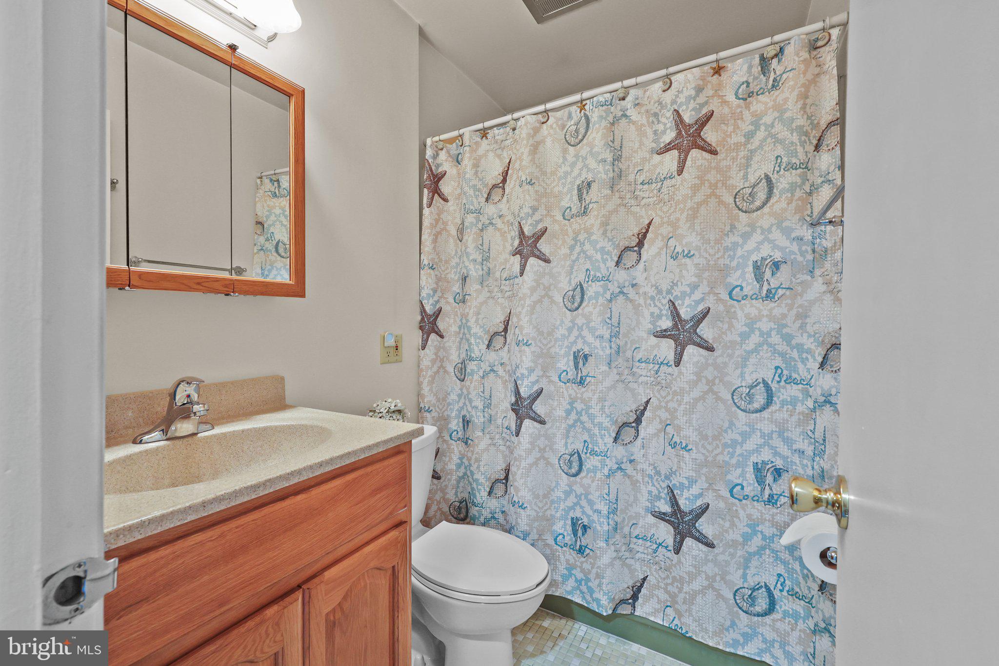 28 Concord Road Marlton, NJ 08053 - Photo 27 of 43 Hall Bath