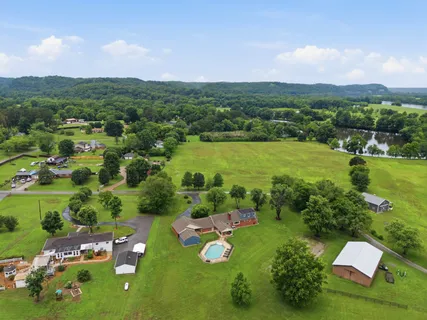 $675,000 | 1108 Lakeview Drive, Ashland City, TN 37015