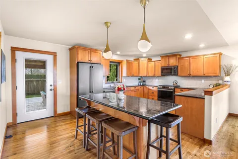 $769,900 | 903 Diamond Lane, Lynden, WA 98264