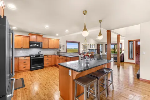 $769,900 | 903 Diamond Lane, Lynden, WA 98264