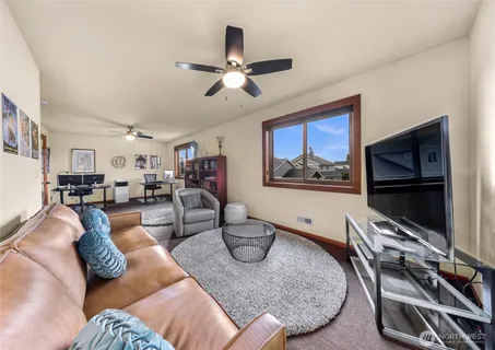 $769,900 | 903 Diamond Lane, Lynden, WA 98264